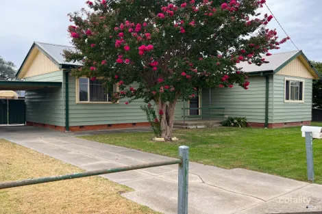 Property photo of 402 Union Road Lavington NSW 2641