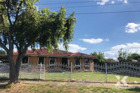 Property photo of 2 Montclair Close Springvale South VIC 3172