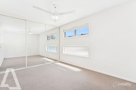 Property photo of 32 Franklin Avenue Mawson Lakes SA 5095