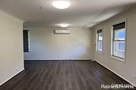Property photo of 8 Threlkeld Drive Bolton Point NSW 2283