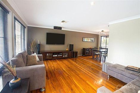 Property photo of 16 Carlyle Crescent Cambridge Gardens NSW 2747