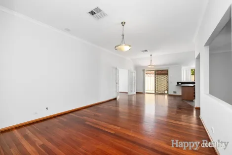 Property photo of 5 Comrie Road Canning Vale WA 6155