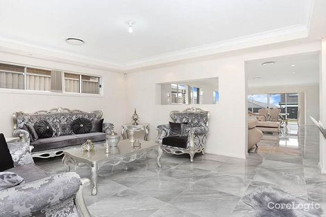 Property photo of 33 Monkton Avenue Middleton Grange NSW 2171
