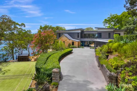Property photo of 11 Stuart Close Illawong NSW 2234