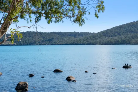 Property photo of 7 Mason Point Road Eaglehawk Neck TAS 7179