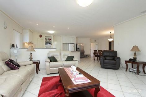 Property photo of 27 Elyard Crescent Stirling WA 6021