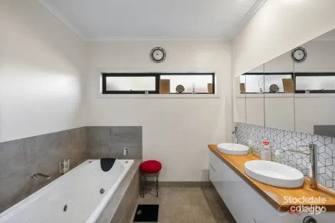 Property photo of 23 Alexander Avenue Cowes VIC 3922