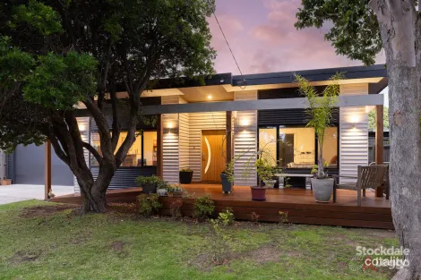 Property photo of 23 Alexander Avenue Cowes VIC 3922