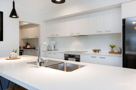 Property photo of 22 Laurina Way Peregian Springs QLD 4573