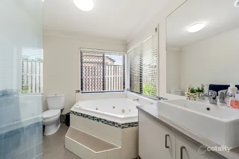 Property photo of 18 Cypress Street Heathwood QLD 4110