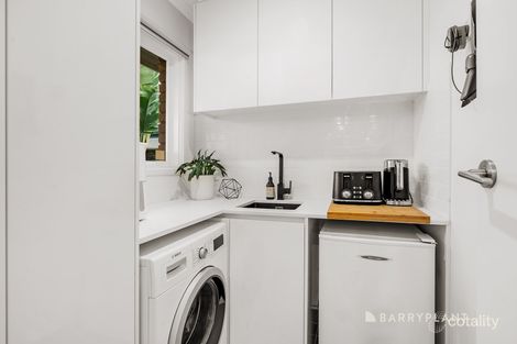 Property photo of 484 Mountain Highway Wantirna VIC 3152