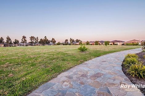 Property photo of 77 Thunderbolt Drive Cranbourne East VIC 3977