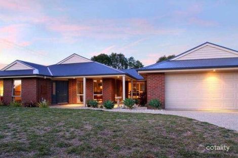 7 Trafalgar Sq, Mount Martha, VIC 3934