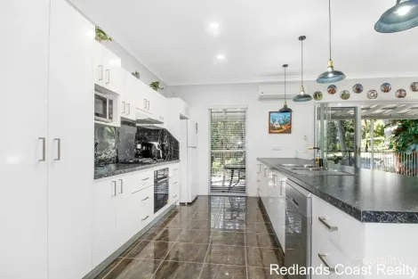 Property photo of 2-4 Sandpiper Parade Macleay Island QLD 4184