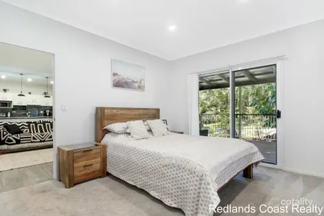 Property photo of 2-4 Sandpiper Parade Macleay Island QLD 4184