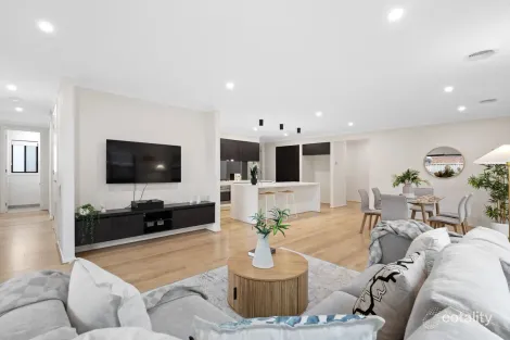 Property photo of 62 Tindale Boulevard Werribee VIC 3030