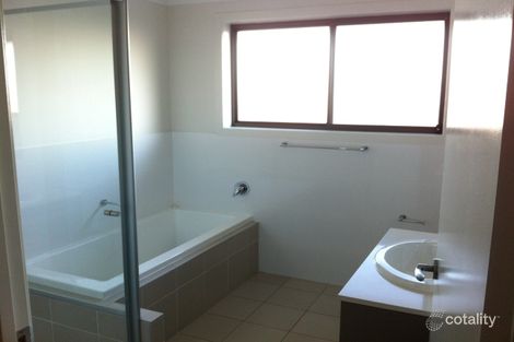 Property photo of 20 Garton Road Spring Farm NSW 2570
