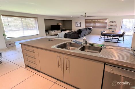 Property photo of 2/12 Yarrilee Circuit Dundowran QLD 4655