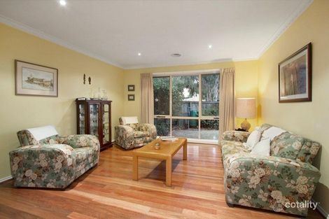 Property photo of 32 Wildoer Drive Aspendale Gardens VIC 3195