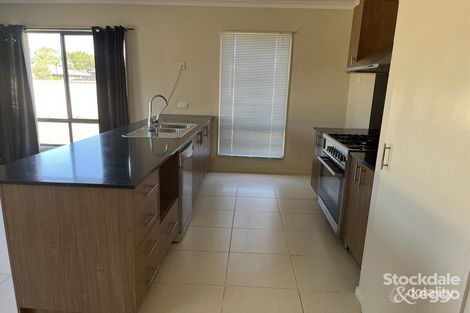 Property photo of 38 Cimmaron Way Kialla VIC 3631