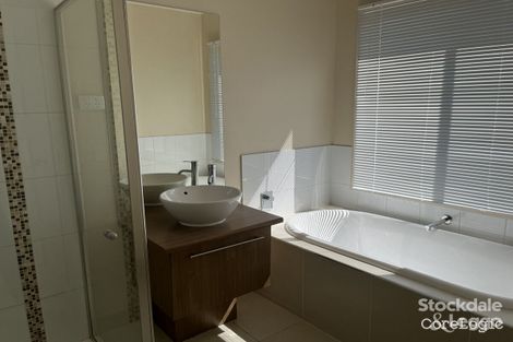 Property photo of 38 Cimmaron Way Kialla VIC 3631