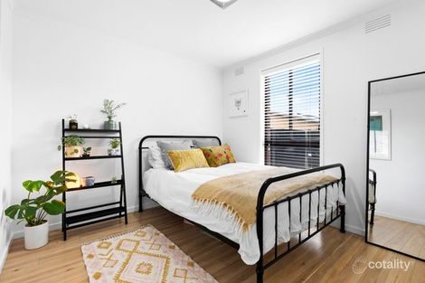 Property photo of 2/49 Oberon Drive Belmont VIC 3216