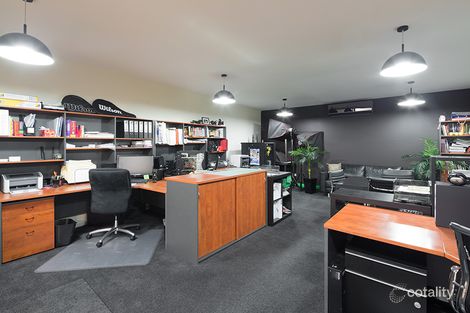 Property photo of 10 Treeby Court Springvale South VIC 3172