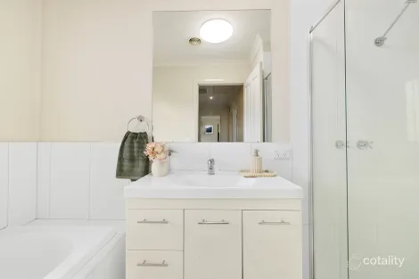 Property photo of 58 Wells Road Seaford VIC 3198