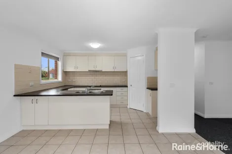 Property photo of 3/16 Morrow Road Gisborne VIC 3437