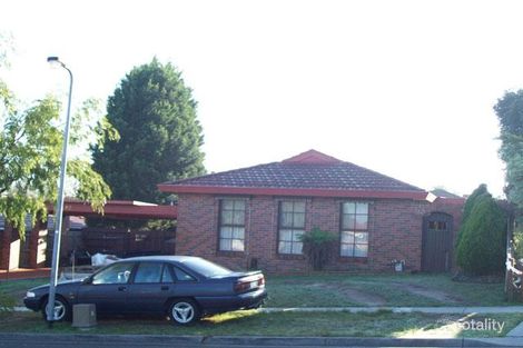 97 Sydney Parkinson Ave, Endeavour Hills, VIC 3802