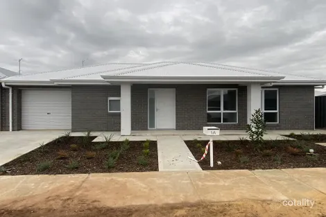 1b Kipfler St, Munno Para, SA 5115