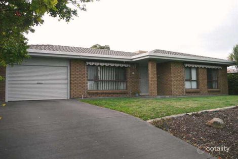 10 Saint Georges Ct, Morphett Vale, SA 5162