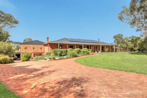 Property photo of 10 Wingeretta Close Forest Grove NSW 2795