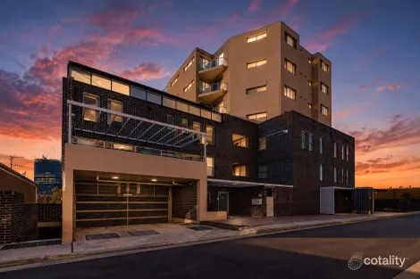 13/4 PEACE LANE, PARRAMATTA, NSW 2150
