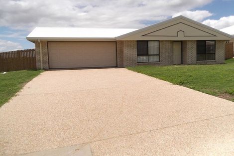 29 Leichhardt Dr, Gracemere, QLD 4702