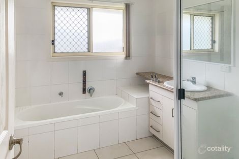 Property photo of 17 Tiffiny Court Andergrove QLD 4740