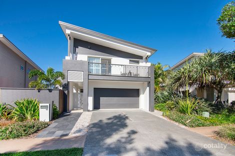 Property photo of 12 Cova Boulevard Hope Island QLD 4212