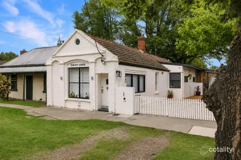 Property photo of 125 Russell Street Bathurst NSW 2795