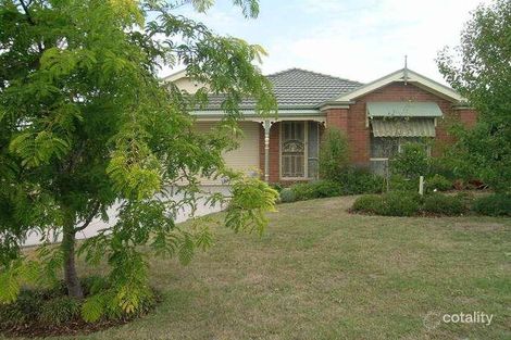 4 Hampton Ct, Beaconsfield, VIC 3807