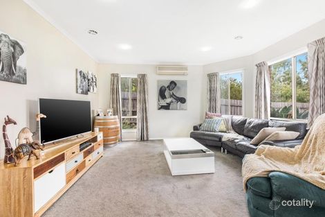 Property photo of 4 Persica Place Niddrie VIC 3042