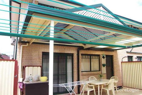 Property photo of 2/31 Myee Road Macquarie Fields NSW 2564
