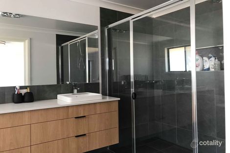 Property photo of 43 Falcon Drive Calala NSW 2340