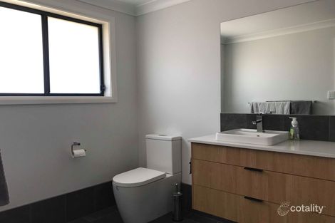 Property photo of 43 Falcon Drive Calala NSW 2340