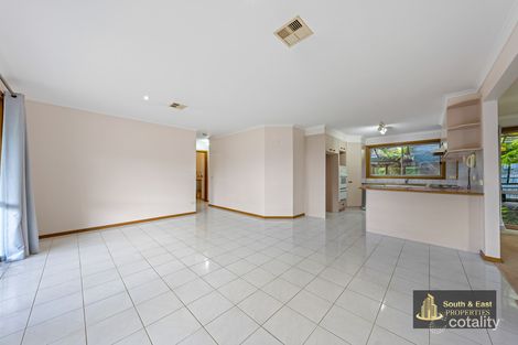 Property photo of 36 Ravensthorpe Crescent Narre Warren VIC 3805