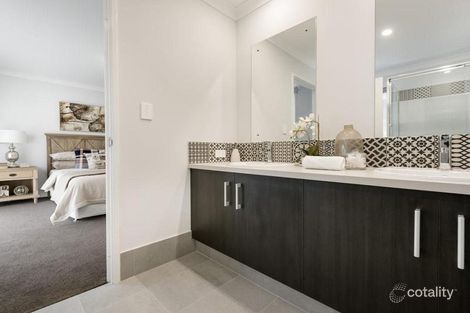 402 Mcphee Rd, Hammond Park, WA 6164