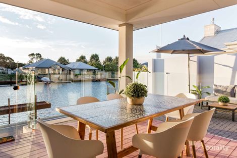 Property photo of 11 Waterline View Geographe WA 6280