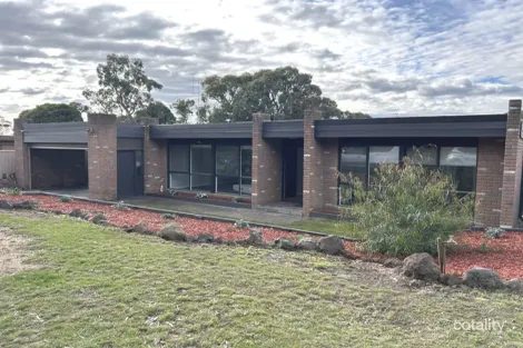 413 Tinworth Ave, Mount Clear, VIC 3350