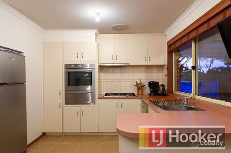 Property photo of 19 Cumberland Chase Hampton Park VIC 3976