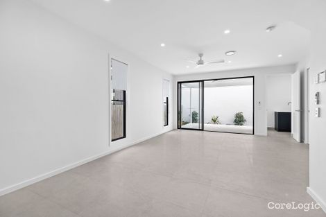 Property photo of 95 Smallman Street Bulimba QLD 4171