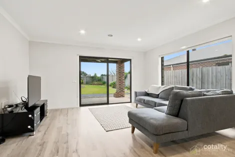 Property photo of 76 Moore Street Rosedale VIC 3847